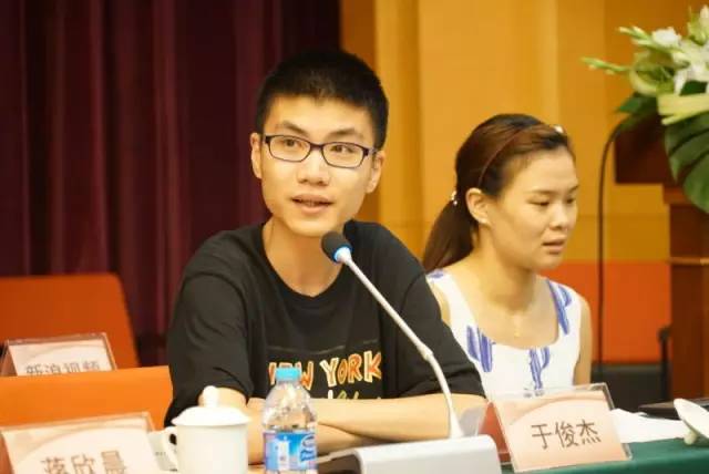 检徽映亮上海荧屏--反腐大剧《守望正义》落地上海电视台座谈会在沪召开